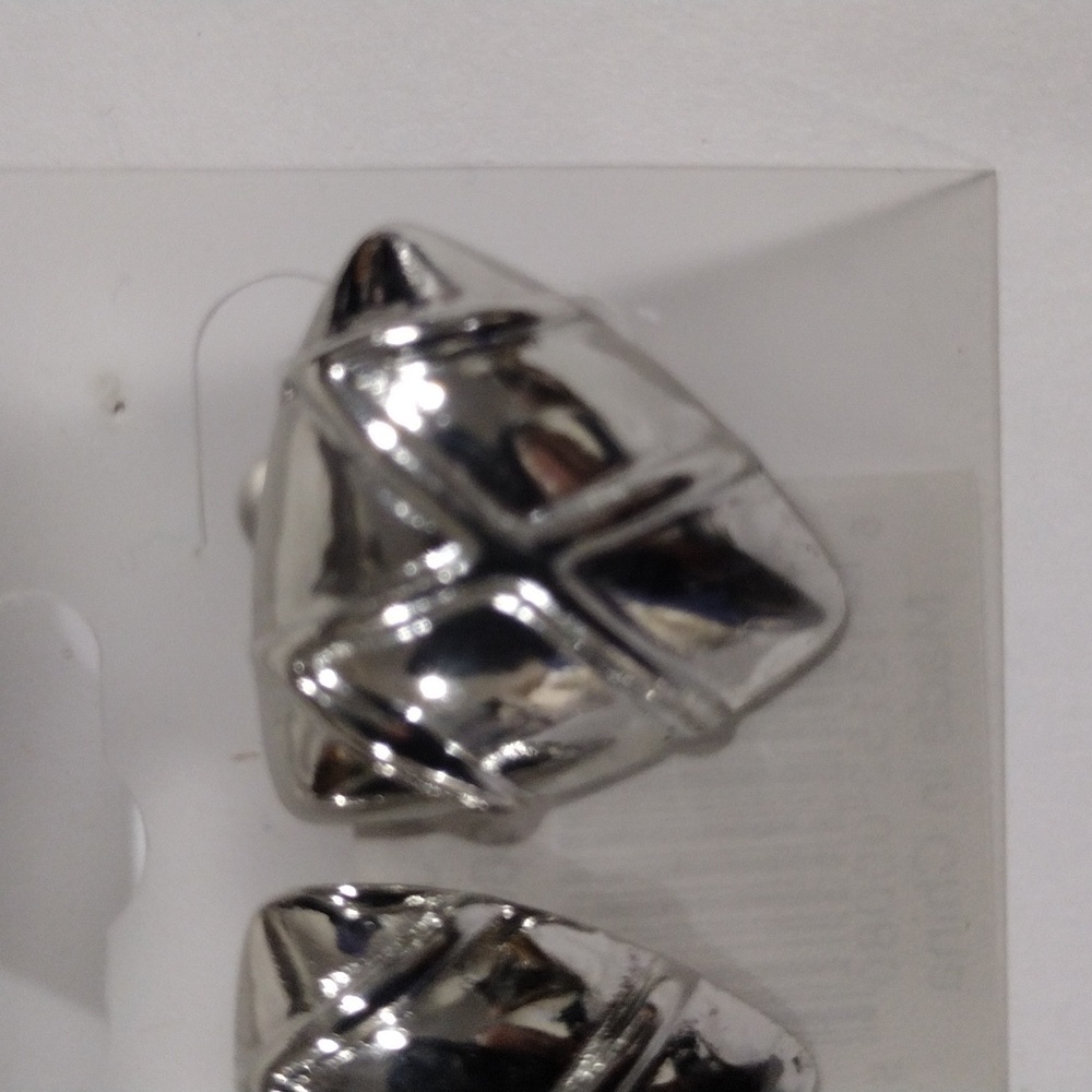 ✨  Jordache Silver tone Quilted Triangle Shape Post Earrings - Bold & Elegant - Picture 3 of 7